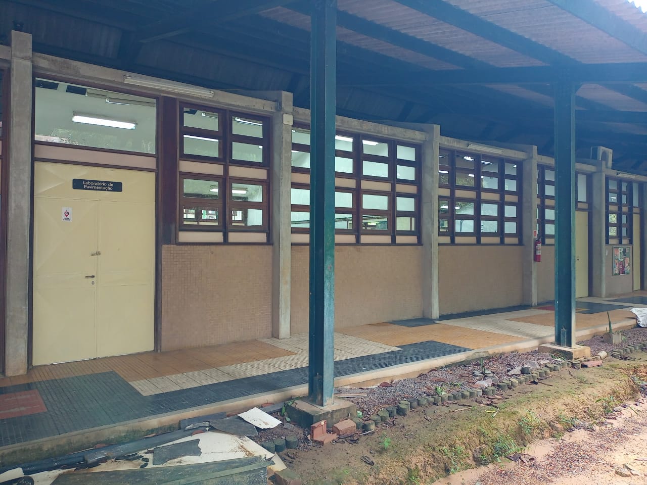 Foto no tamanho 230 pixels de largura por 136 pixels de altura